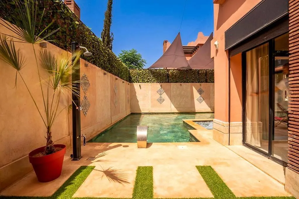 Charmante Villa Azao, Jusqu'A 6 Chambres, Avec Piscine Et Jacuzzi Prives, En Residence Fermee Marrakesh 0*,  Morocco