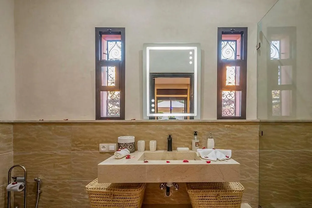 Charmante Villa Azao, Jusqu'A 6 Chambres, Avec Piscine Et Jacuzzi Prives, En Residence Fermee Marrakesh 0*,  Morocco