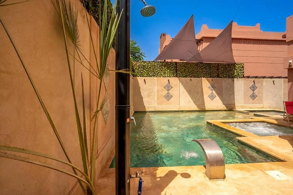 Charmante Villa Azao, Jusqu'A 6 Chambres, Avec Piscine Et Jacuzzi Prives, En Residence Fermee Marrakesh 0*,