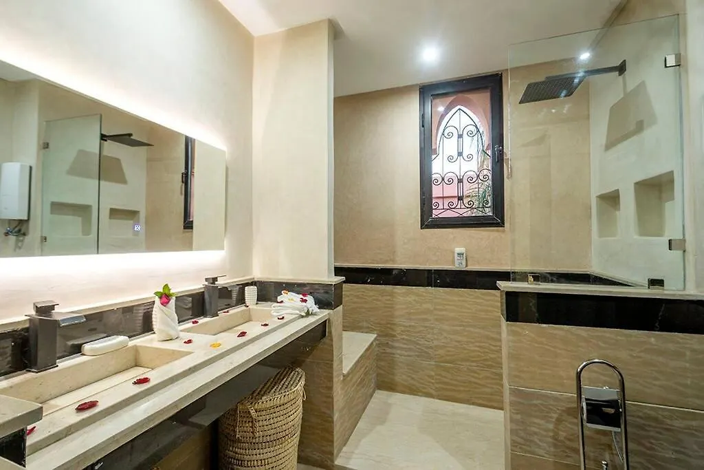 Charmante Villa Azao, Jusqu'A 6 Chambres, Avec Piscine Et Jacuzzi Prives, En Residence Fermee Marrakesh