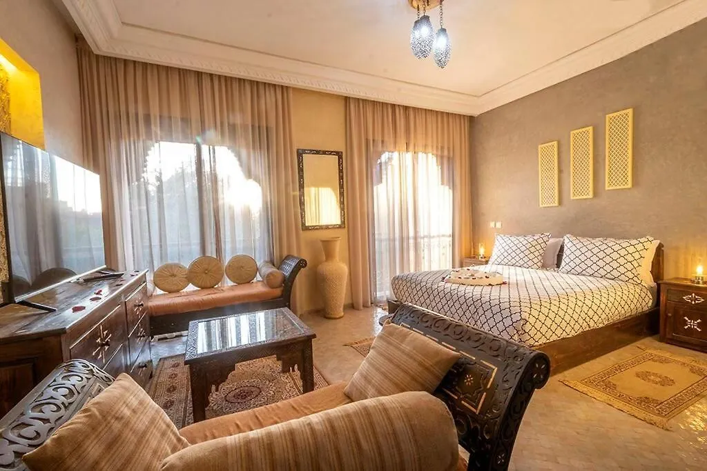 Charmante Villa Azao, Jusqu'A 6 Chambres, Avec Piscine Et Jacuzzi Prives, En Residence Fermee Marrakesh 0*,