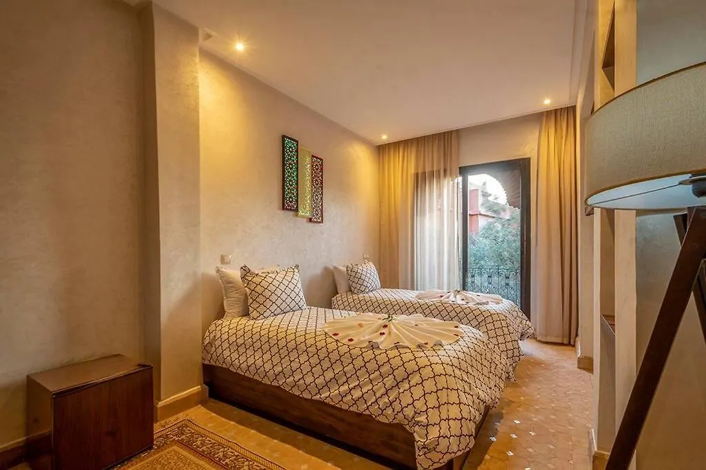 Charmante Villa Azao, Jusqu'A 6 Chambres, Avec Piscine Et Jacuzzi Prives, En Residence Fermee Marrakesh